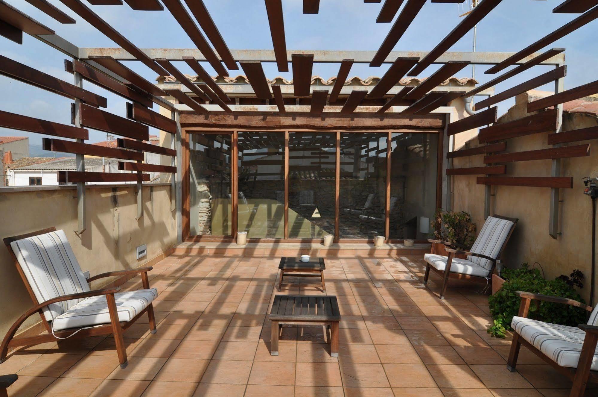 Hostal De Cabrit Sant Mateu Exterior photo